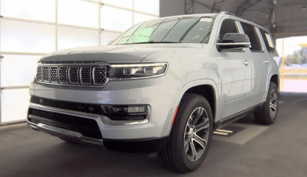 Silver 2023 Jeep Grand Wagoneer for sale in Summerville, SC