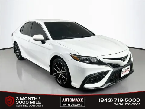White 2023 Toyota Camry SE for sale in Summerville, SC