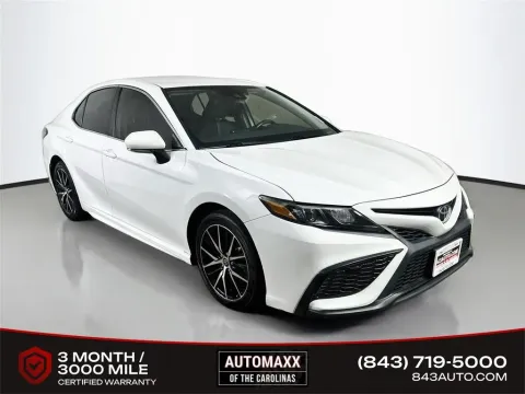 White 2023 Toyota Camry SE for sale in Summerville, SC