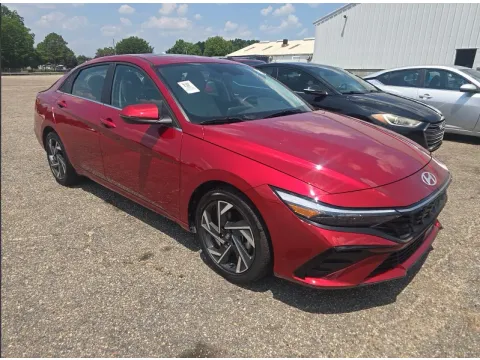 More photos of 2025 Hyundai Elantra Limited at Automaxx of the Carolinas, SC