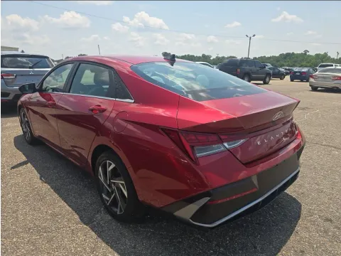 More photos of 2025 Hyundai Elantra Limited at Automaxx of the Carolinas, SC