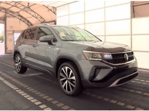 More photos of 2022 Volkswagen Taos 1.5T SE at Automaxx of the Carolinas, SC