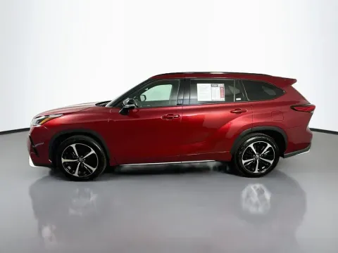 More photos of 2022 Toyota Highlander XSE at Automaxx of the Carolinas, SC