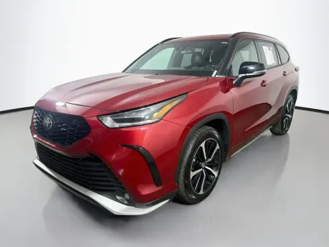 Another view of 2022 Toyota Highlander XSE for sale in Summerville, SC at Automaxx of the Carolinas