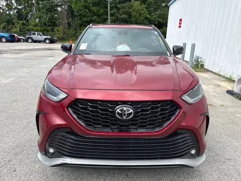 Another view of 2022 Toyota Highlander XSE for sale in Summerville, SC at Automaxx of the Carolinas