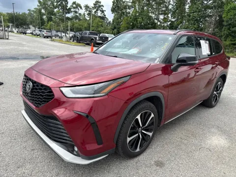 More photos of 2022 Toyota Highlander XSE at Automaxx of the Carolinas, SC
