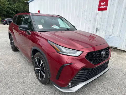 White 2022 Toyota Highlander XSE for sale in Summerville, SC
