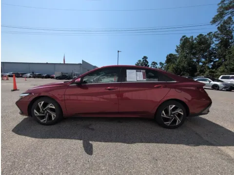 More photos of 2025 Hyundai Elantra SEL Convenience at Automaxx of the Carolinas, SC