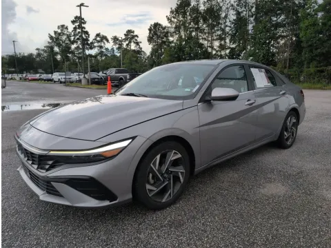 More photos of 2025 Hyundai Elantra SEL Convenience at Automaxx of the Carolinas, SC
