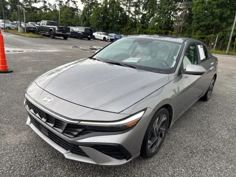 More photos of 2025 Hyundai Elantra Limited at Automaxx of the Carolinas, SC
