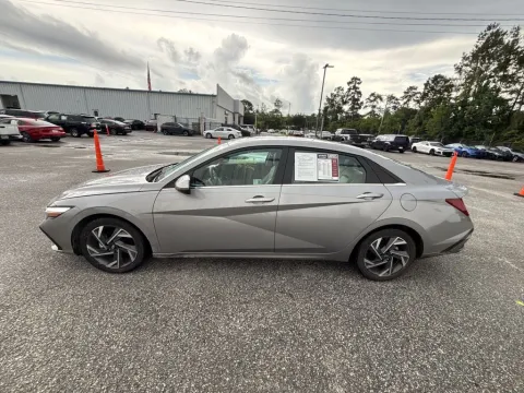 More photos of 2025 Hyundai Elantra Limited at Automaxx of the Carolinas, SC