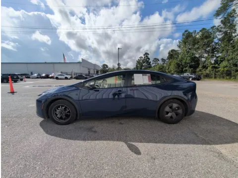 More photos of 2025 Toyota Prius LE at Automaxx of the Carolinas, SC
