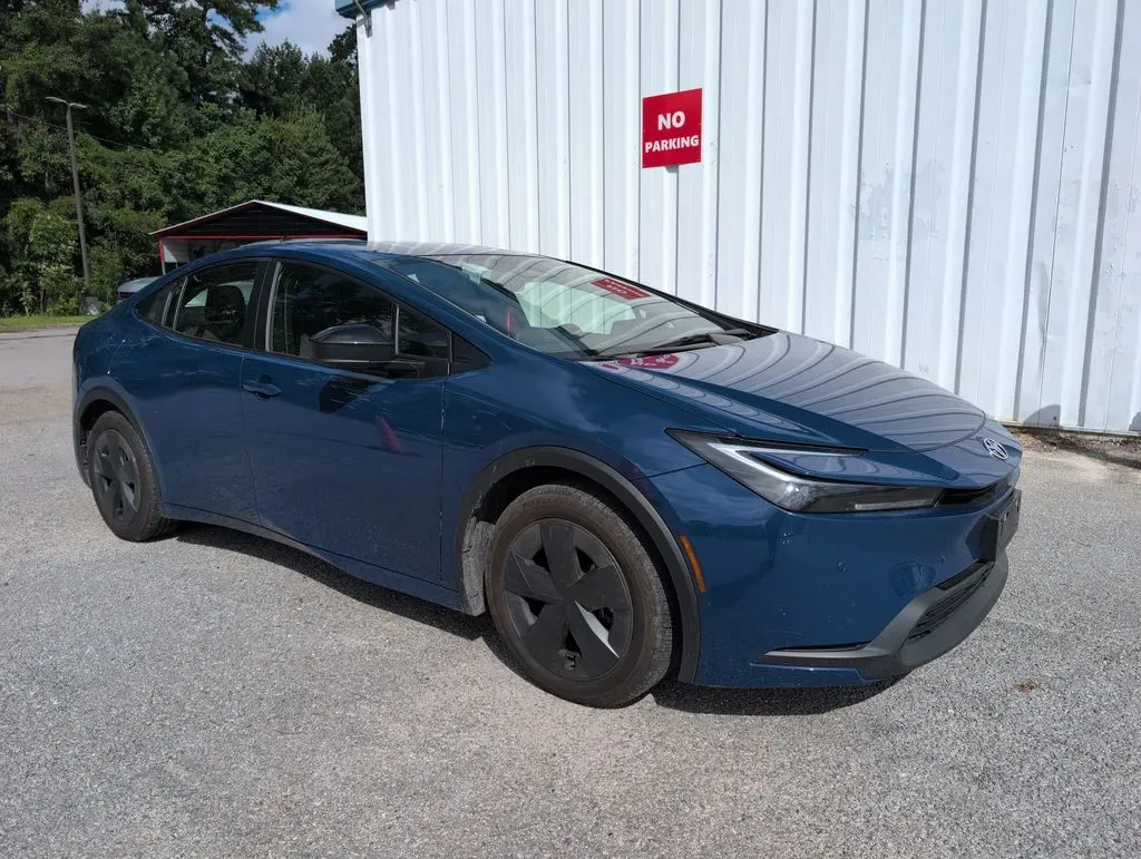Blue 2025 Toyota Prius LE for sale in Summerville, SC