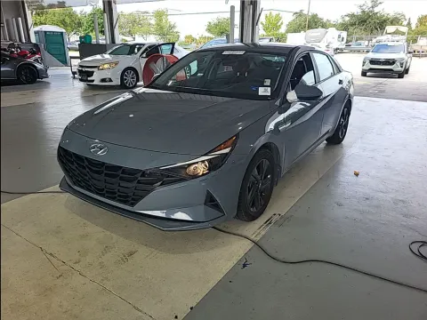 Gray 2022 Hyundai Elantra SEL for sale in Summerville, SC