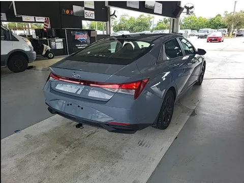 More photos of 2022 Hyundai Elantra SEL at Automaxx of the Carolinas, SC