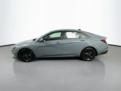 More photos of 2022 Hyundai Elantra SEL at Automaxx of the Carolinas, SC