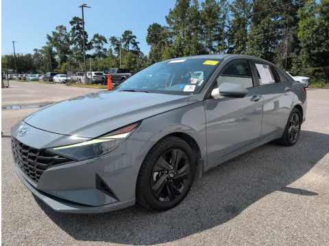 Gray 2022 Hyundai Elantra SEL for sale in Summerville, SC