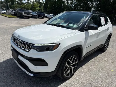 More photos of 2025 Jeep Compass Limited at Automaxx of the Carolinas, SC
