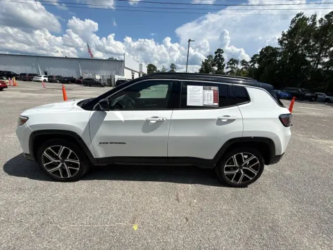 More photos of 2025 Jeep Compass Limited at Automaxx of the Carolinas, SC