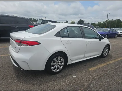 Another view of 2021 Toyota Corolla LE for sale in Summerville, SC at Automaxx of the Carolinas