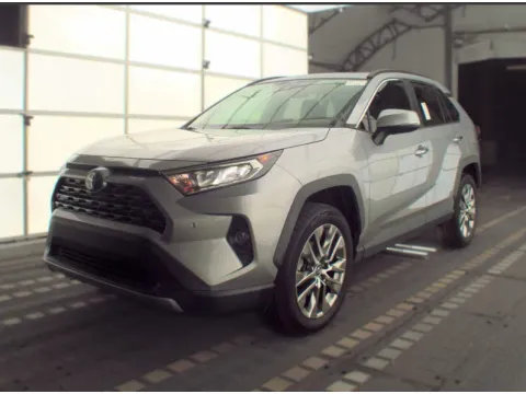 Silver 2019 Toyota RAV4 Limited for sale in Summerville, SC