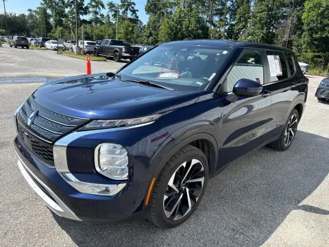 More photos of 2024 Mitsubishi Outlander SE Black Edition at Automaxx of the Carolinas, SC
