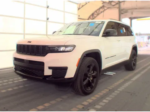 White 2023 Jeep Grand Cherokee L Altitude for sale in Summerville, SC