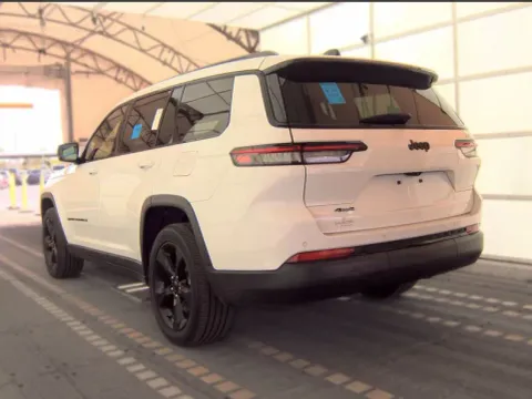 More photos of 2023 Jeep Grand Cherokee L Altitude at Automaxx of the Carolinas, SC