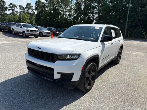 More photos of 2023 Jeep Grand Cherokee L Altitude at Automaxx of the Carolinas, SC