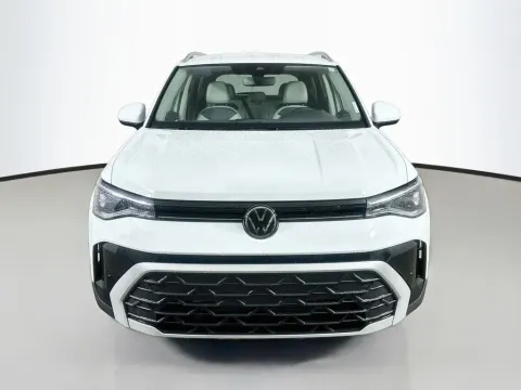 Photos of 2025 Volkswagen Taos 1.5T SE for sale in Summerville, SC at Automaxx of the Carolinas