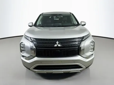 Photos of 2024 Mitsubishi Outlander SE for sale in Summerville, SC at Automaxx of the Carolinas