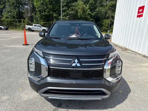 Another view of 2025 Mitsubishi Outlander SE for sale in Summerville, SC at Automaxx of the Carolinas