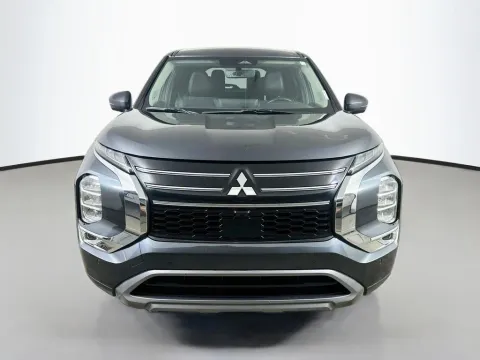 Photos of 2025 Mitsubishi Outlander SE for sale in Summerville, SC at Automaxx of the Carolinas