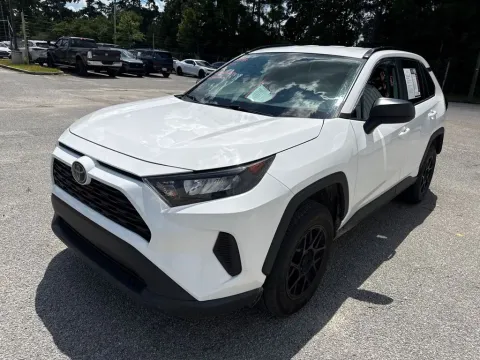 More photos of 2021 Toyota RAV4 LE at Automaxx of the Carolinas, SC