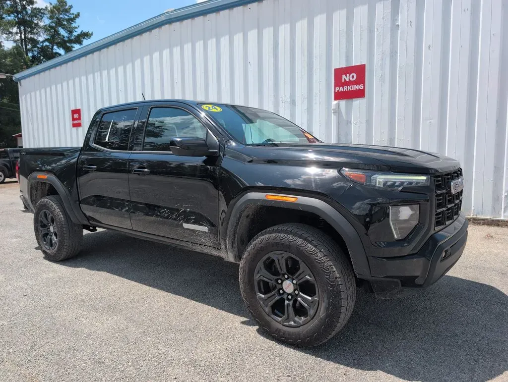 Black 2024 GMC Canyon Elevation for sale in Summerville, SC