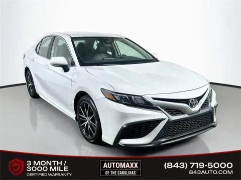 White 2023 Toyota Camry SE for sale in Summerville, SC