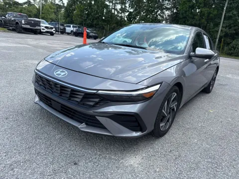 More photos of 2024 Hyundai Elantra Limited at Automaxx of the Carolinas, SC