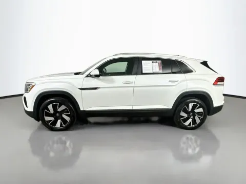 More photos of 2025 Volkswagen Atlas Cross Sport 2.0T SEL at Automaxx of the Carolinas, SC