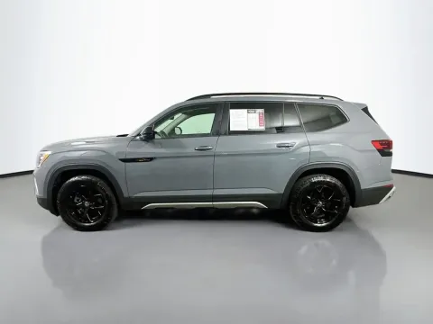 More photos of 2025 Volkswagen Atlas 2.0T Peak Edition at Automaxx of the Carolinas, SC