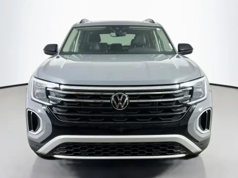 Photos of 2025 Volkswagen Atlas 2.0T Peak Edition for sale in Summerville, SC at Automaxx of the Carolinas