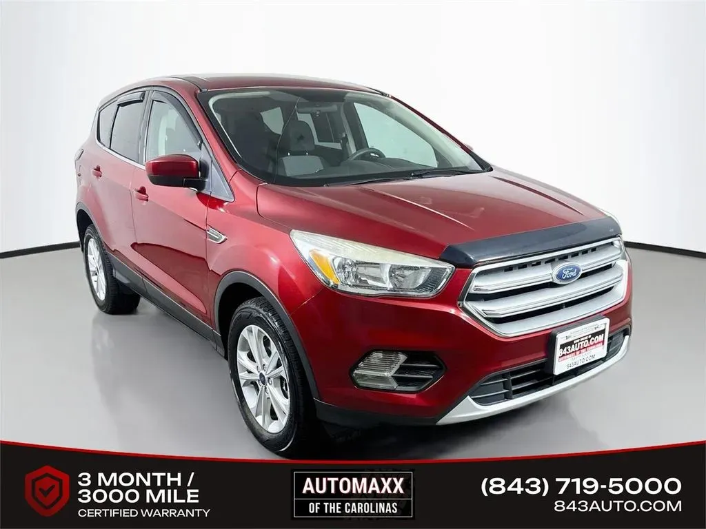 Red 2017 Ford Escape SE for sale in Summerville, SC