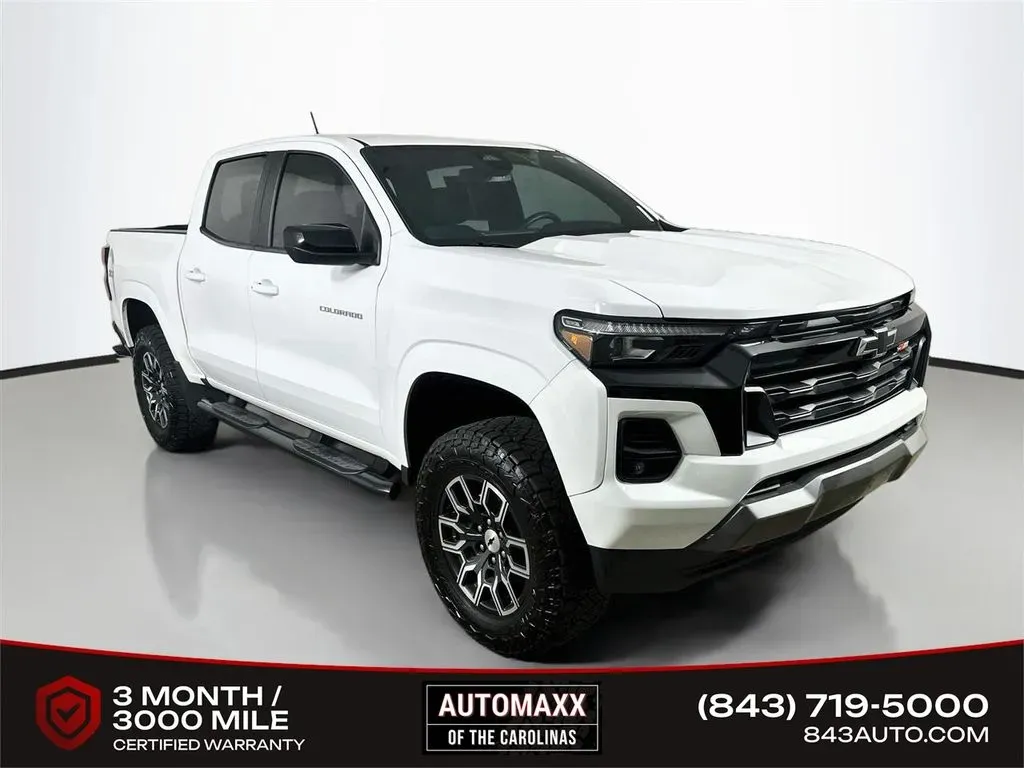 White 2023 Chevrolet Colorado Z71 for sale in Summerville, SC