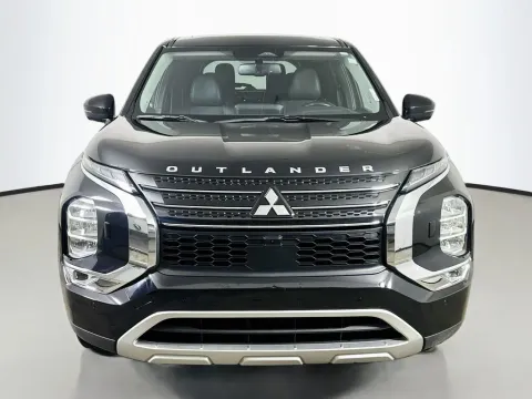 Photos of 2023 Mitsubishi Outlander SE for sale in Summerville, SC at Automaxx of the Carolinas