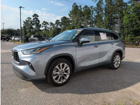 More photos of 2021 Toyota Highlander Limited at Automaxx of the Carolinas, SC