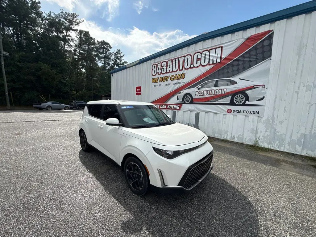 White 2024 Kia Soul EX for sale in Summerville, SC