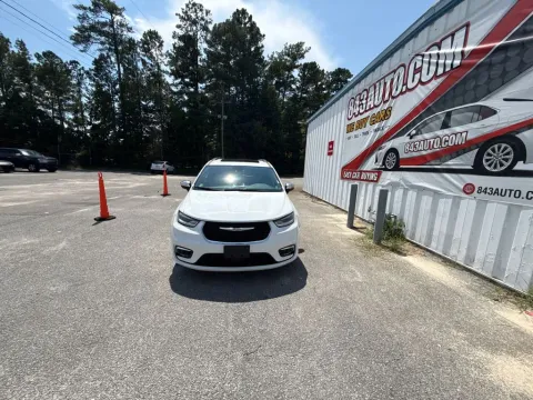 Another view of 2023 Chrysler Pacifica Limited for sale in Summerville, SC at Automaxx of the Carolinas
