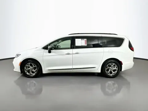 More photos of 2023 Chrysler Pacifica Limited at Automaxx of the Carolinas, SC