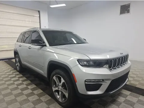 More photos of 2023 Jeep Grand Cherokee 4xe at Automaxx of the Carolinas, SC