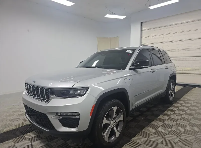 Silver 2023 Jeep Grand Cherokee 4xe for sale in Summerville, SC