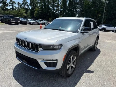 More photos of 2023 Jeep Grand Cherokee 4xe at Automaxx of the Carolinas, SC